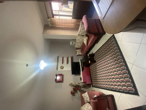 Tirane, jepet me qera Vile 1+1 Kati 1, 70 m² 250 Euro (Rruga Dervish Luzha)