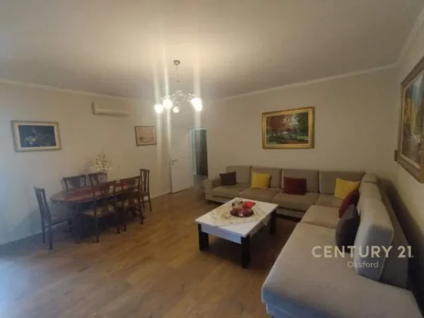 Tirane, jepet me qera apartament 2+1+A+BLK Kati 5, 115 m² 500  (mine peza)