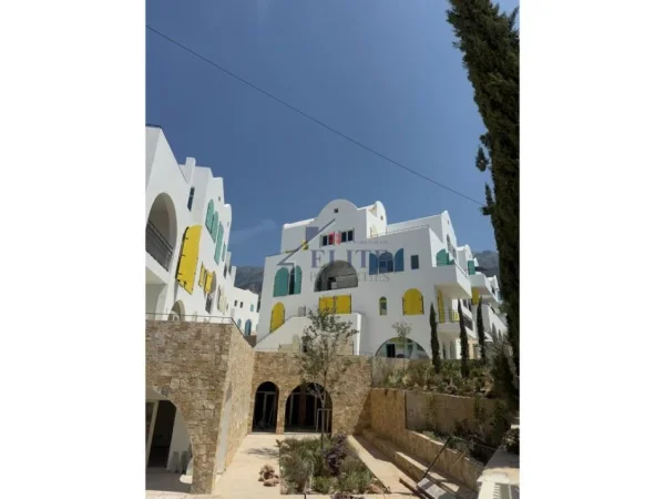 Dhermi - Palase, shitet apartament 1+1+Ballkon Kati 2, 82 m² 280.000 € 