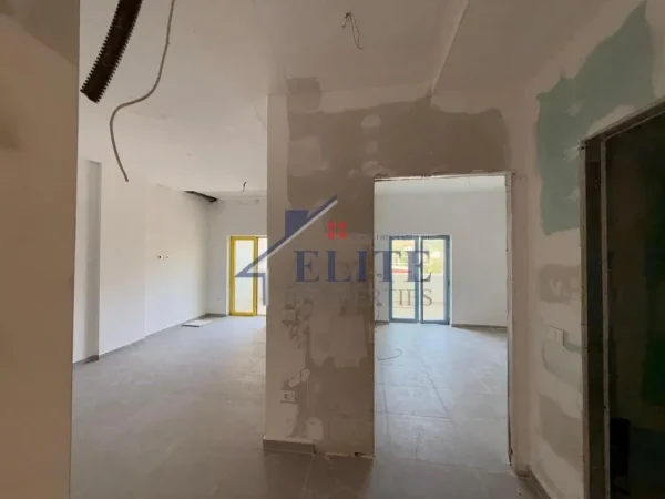 Dhermi - Palase, shitet apartament 1+1+Ballkon Kati 2, 82 m² 280.000 € 