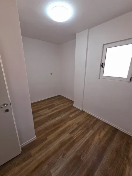 Durres, shitet apartament 2+1+Aneks+Ballkon Kati 3, 56 m² 81.000 € (STADIUMI)