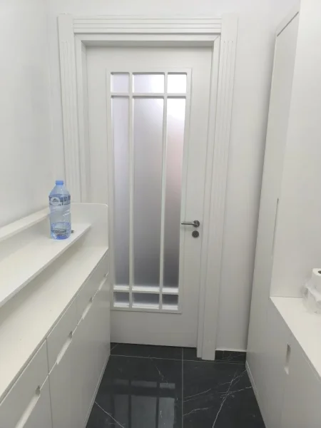 Tirane, jepet me qera apartament 1+1 Kati 2, 500 € (Teodor keko)