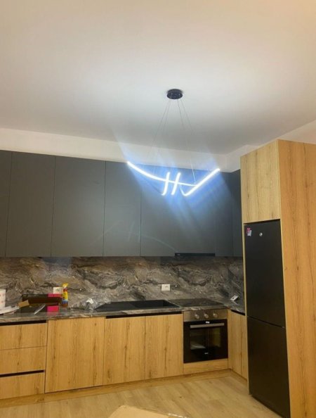 Tirane, jepet me qera apartament 1+1 Kati 2, 65 m² 600 € (kongresi i manastirit)