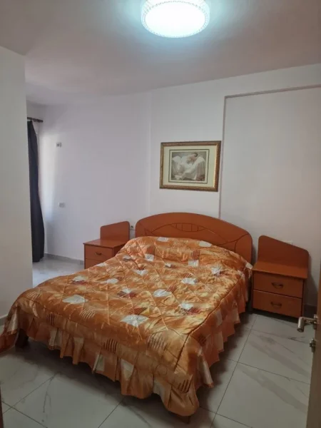 Tirane, jepet me qera apartament 1+1 Kati 4, 62 m² 400 € (Tirana Golden Park)