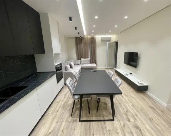Tirane, jepet me qera apartament 2+1 Kati 8, 95 m² 600 € (univers city)