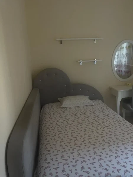 Durres, jepet me qera apartament 2+1+Aneks+Ballkon Kati 3, 90 m² 300 € (Muzeum)