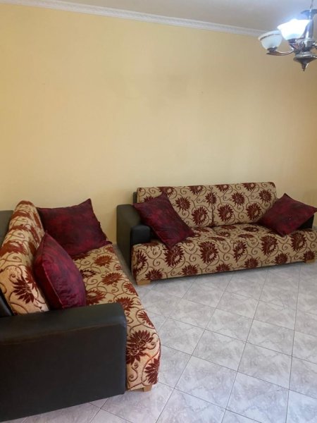 Tirane, Jepet me qera apartament 2+1 NE XHAMLLIK) , 90 m² 450 € (RRUGËN FERIT XHAJKO NE XHAMLLIK)