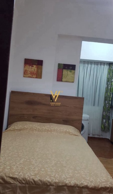 Tirane, jepet me qera apartament Kati 2, 40 m² 320 € (RRUGA E DIBRES)