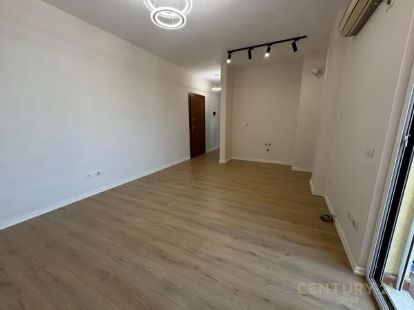 Tirane, shitet apartament 1+1 Kati 6, 63 m² 126.000 € 