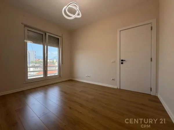 Tirane, shitet apartament 1+1 Kati 6, 63 m² 126.000 € 