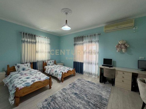 Tirane, jepet me qera apartament 2+1 Kati 2, 105 m² 600 € (Vilat Gjermane)