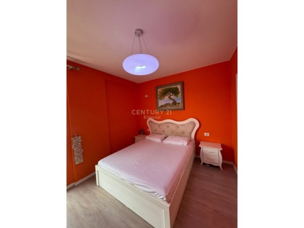 Tirane, jepet me qera apartament 2+1 Kati 6, 94 m² 650 € (Ali Dem)