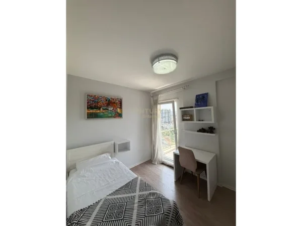 Tirane, jepet me qera apartament 2+1 Kati 6, 94 m² 650 € (Ali Dem)