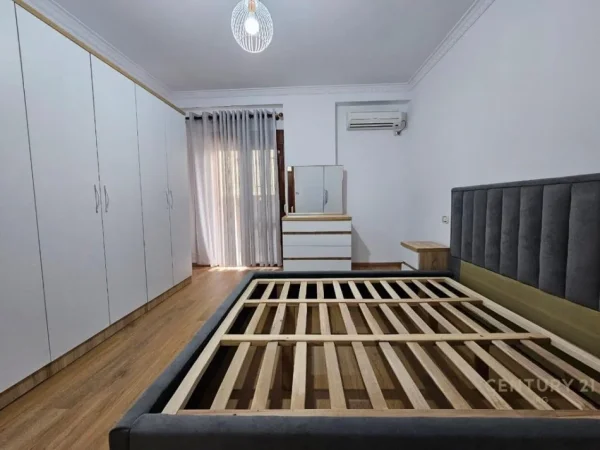 Tirane, jepet me qera apartament 1+1 Kati 2, 66 m² 600 € (21 dhjetori)