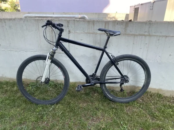 Tirane, shes biciklete e zeze 80 €