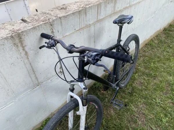 Tirane, shes biciklete e zeze 80 €