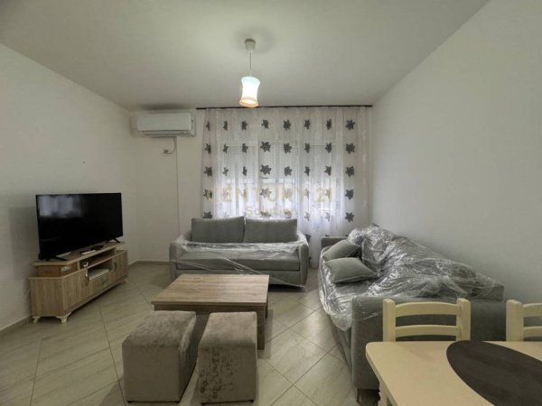 Tirane, jepet me qera apartament 2+1 Kati 2, 85 m² 500 € 