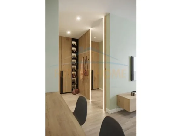 Tirane, shitet apartament 2+1 Kati 6, 115 m² 330.000 € (QENDER)