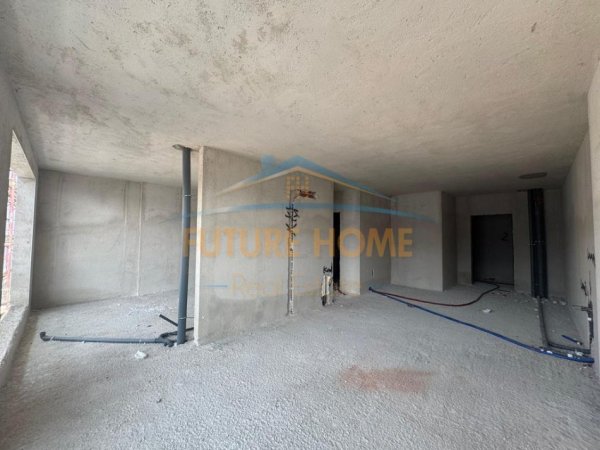 Tirane, shitet apartament 1+1+Ballkon Kati 6, 85 m² 230.000 € (KOMUNA E PARISIT)