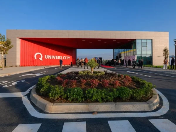 Tirane, shitet apartament 3+1 "Univers City" Kati 2, 99 m² 84.500 €