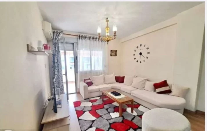 Tirane, jepet me qera apartament 2+1 Kati 9, 104 m² 650 € (Rruga e Kavajes)