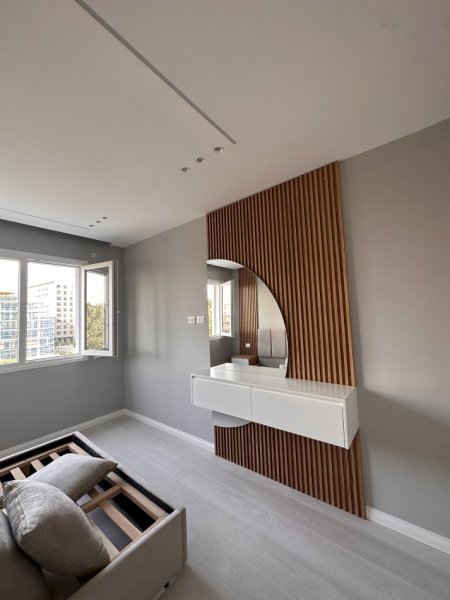 Tirane, jepet me qera apartament 1+1+Ballkon Kati 3, 70 m² 550 € (River Residence Astir)