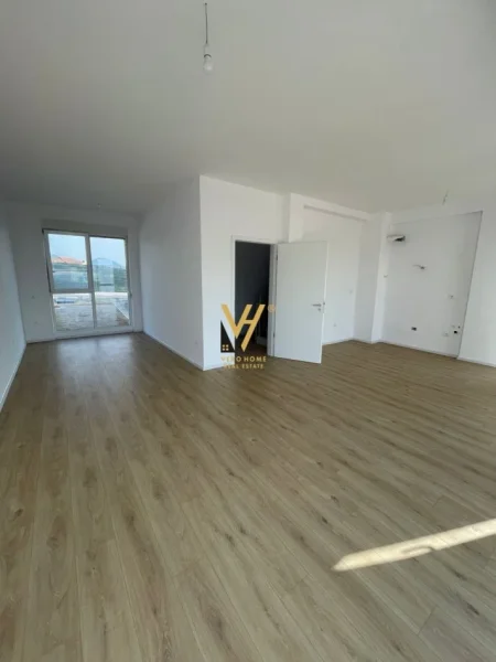 Tirane, jepet me qera Vile 2 Katshe Kati 0, 196 m² 1.200 € (FARKE)