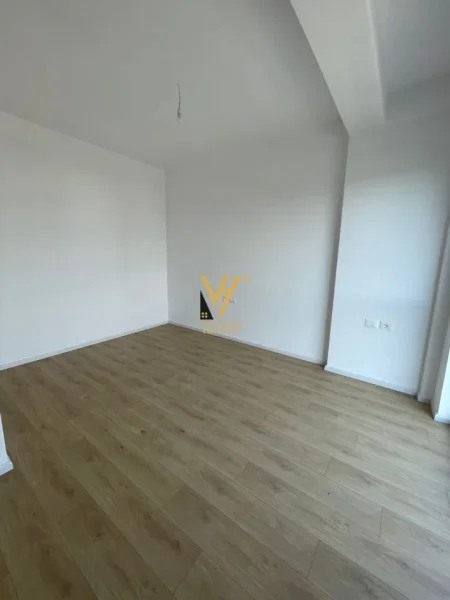 Tirane, jepet me qera Vile 2 Katshe Kati 0, 196 m² 1.200 € (FARKE)