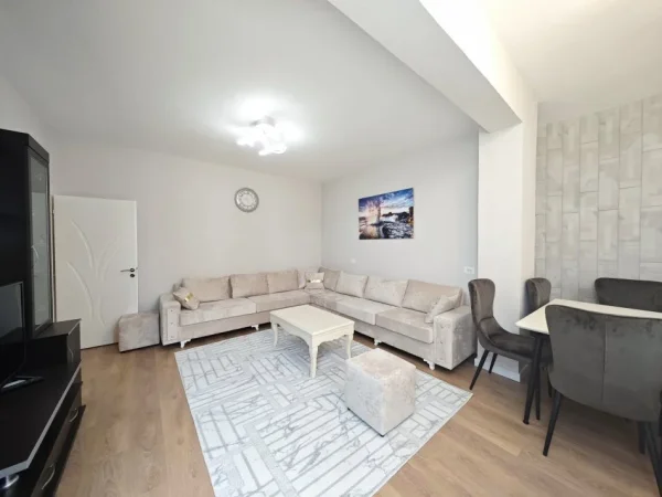 Tirane, shitet apartament 2+1 Kati 3, 98 m² 171.000 € (QSUT SPITALI NEN TEREZA)