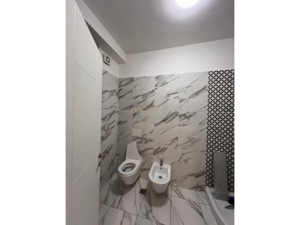 Tirane, shitet apartament 2+1 Kati 3, 118 m² 180.000 € (KINOSTUDIO)