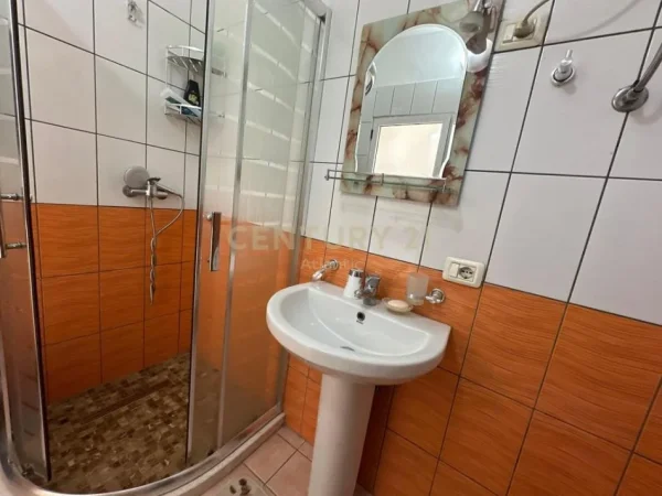 shitet apartament Kati 13, 44 m² 54.000 € (PER SHITJE, SHKEMBIN E KAVAJES-DURRES!)