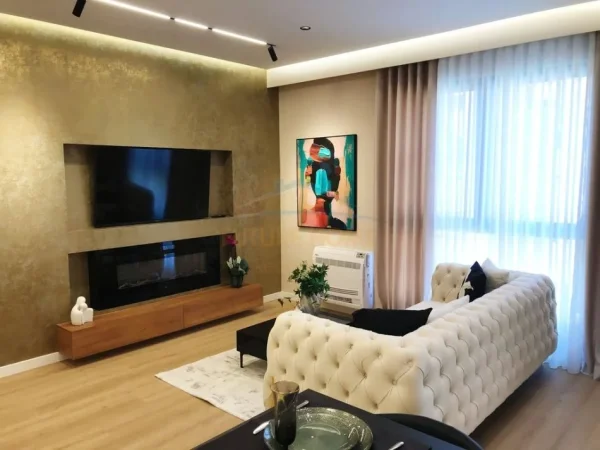 Tirane, shitet apartament 2+1+Ballkon Kati 3, 107 m² 275.000 € 