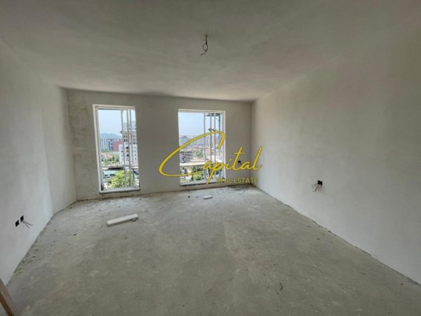 Tirane, shitet apartament 1+1 Kati 6, 83 m² 132.000 € (ISH FUSHA AVIACIONIT)