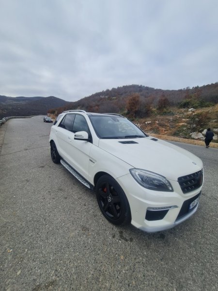 Tirane, shitet makine Mercedez benz ML Look AMG Nafte, e bardhë automatik Klima 18.000 €
