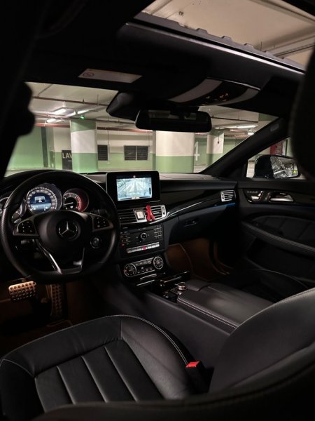 Tirane, shes makine Nafte, blu e errët automatik Klima 21.500 €