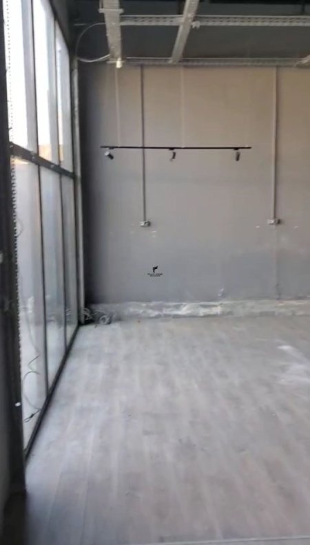 Tirane, jepet me qera magazine Kati 0, 600 m² 3.500 € (LAPRAKE)