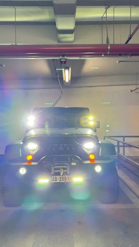 Gjirokaster, shes makine Jeep Benzin, blu automatik 15.000 €