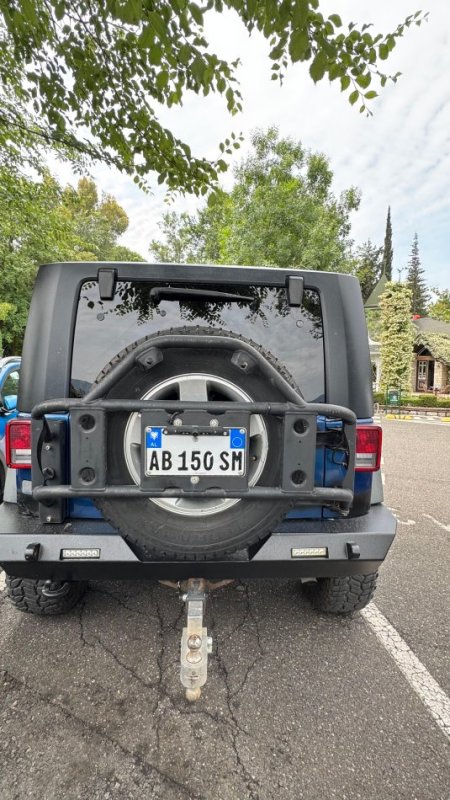 Gjirokaster, shes makine Jeep Benzin, blu automatik 15.000 €