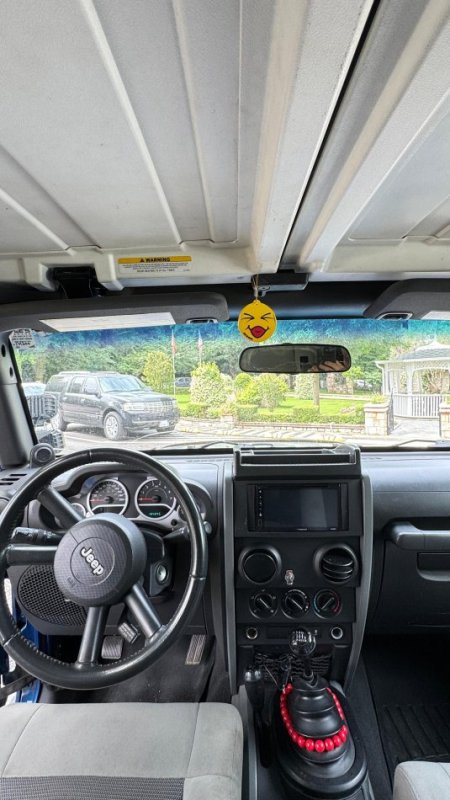 Gjirokaster, shes makine Jeep Benzin, blu automatik 15.000 €