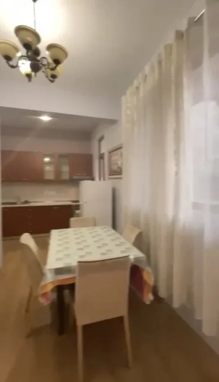 Tirane, jepet me qera 2+1+Aneks+Ballkon Kati 1, 100 m² 350 € (Amerikan 3)