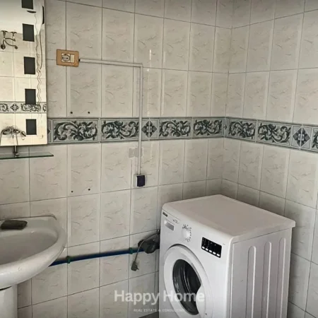 Tirane, jepet me qera apartament 1+1 Kati 1, 58 m² 350 € 
