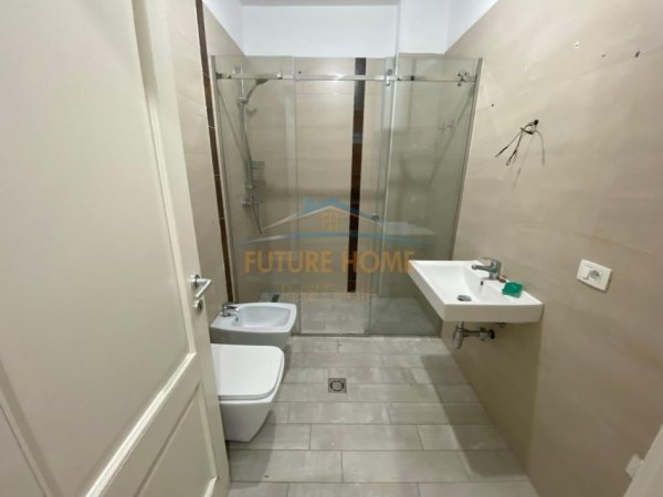 Tirane, jepet me qera apartament 2+1 Kati 2, 111 m² 800 € (Kompleksi Delijorgji)