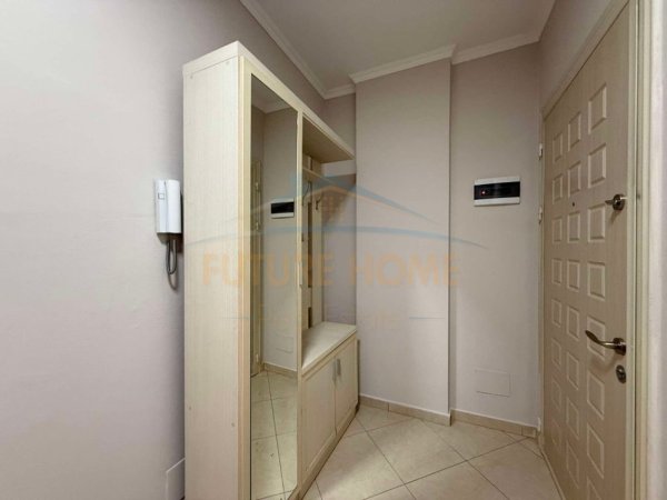 Tirane, jepet me qera apartament 1+1 Kati 4, 61 m² 400 € (Unaza e re)