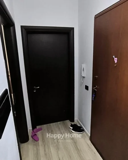 Tirane, shitet apartament 1+1 Kati 4, 56 m² 120.000 € (Ish tregu elektrik)