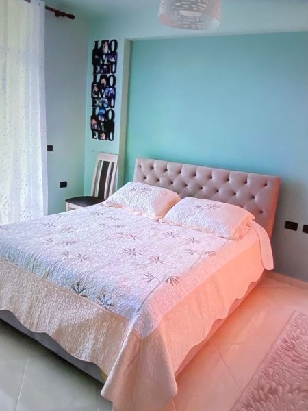 Tirane, jepet me qera 2+1+Aneks+Ballkon Kati 5, 101 m² 450 € (Rruga Loni Ligori)