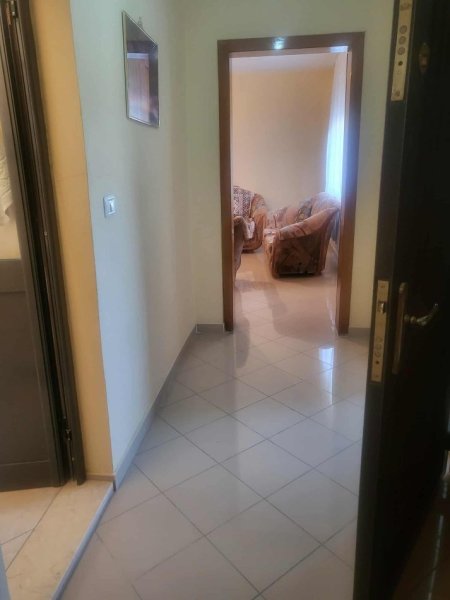 Tirane, shes apartament 1+1 Kati 2, 49 m² 65.000 € (Rruga Petraq Leka Kombinat)