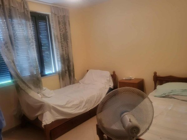 Tirane, shes apartament 1+1 Kati 2, 49 m² 65.000 € (Rruga Petraq Leka Kombinat)
