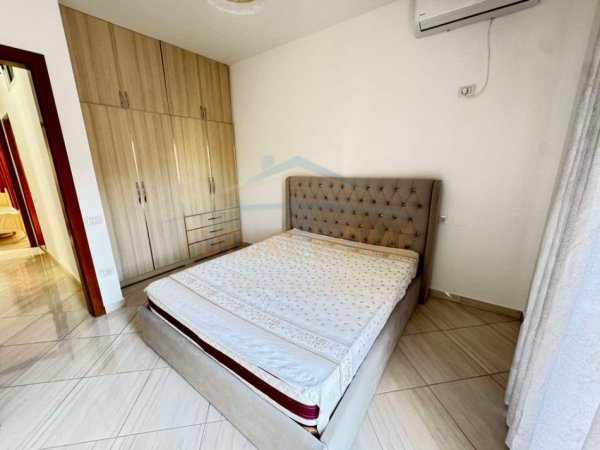 Tirane, jepet me qera shtepi 2 Katshe Kati 1, 100 m² 500 € (Prane rotondos)