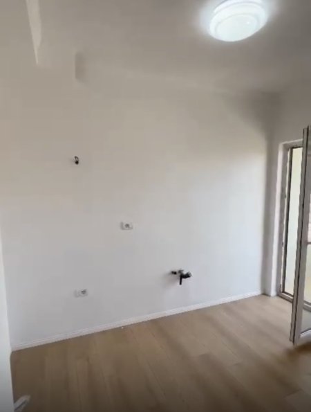 Tirane, shitet apartament 1+1 Kati 9, 87.000 € (Rruga Besim Alla)