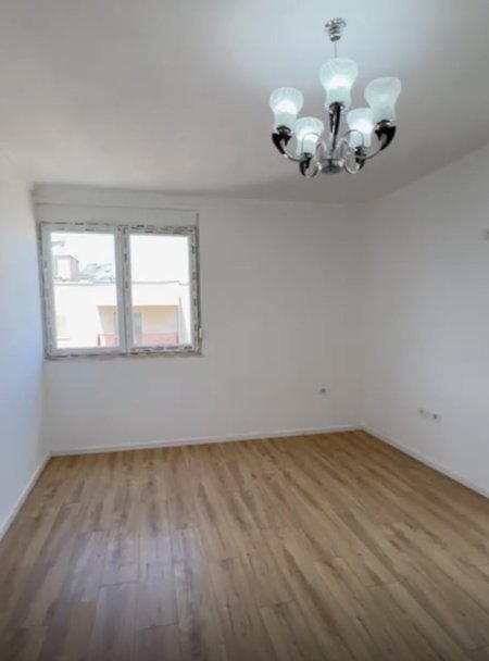 Tirane, shitet apartament 1+1 Kati 9, 65 m² 87.000 € (Rruga Besim Alla)